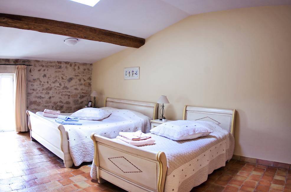 L'Abri Du Poete Bed & Breakfast Besse-sur-Issole Bilik gambar