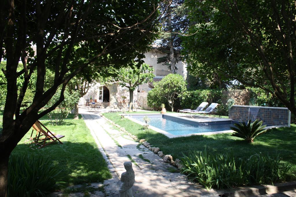 L'Abri Du Poete Bed & Breakfast Besse-sur-Issole Luaran gambar