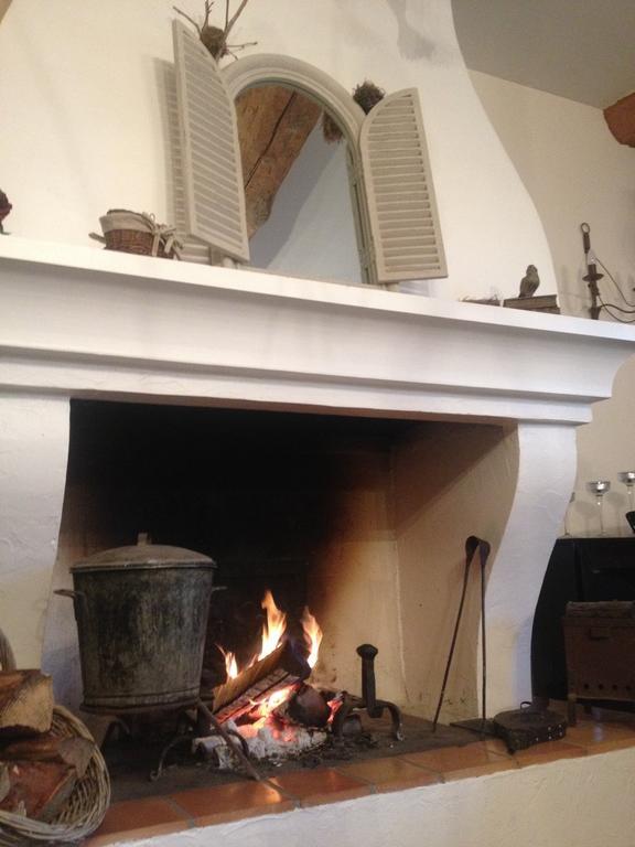 L'Abri Du Poete Bed & Breakfast Besse-sur-Issole Luaran gambar