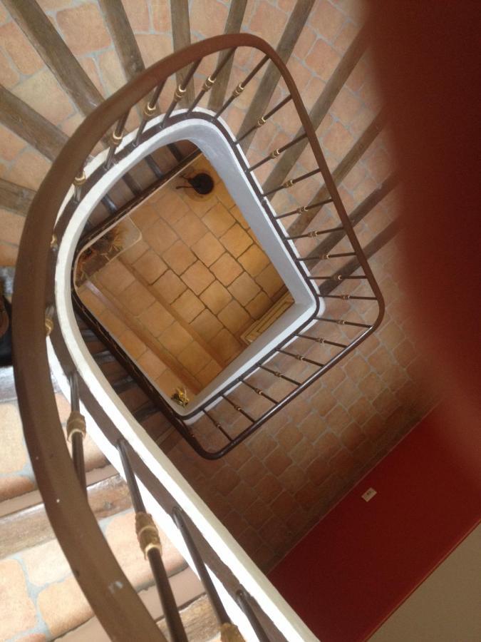 L'Abri Du Poete Bed & Breakfast Besse-sur-Issole Luaran gambar